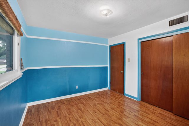 628 W Redbud Drive, Hurst, TX 76053