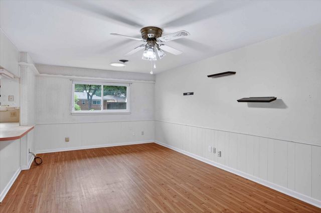 628 W Redbud Drive, Hurst, TX 76053