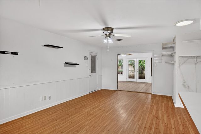 628 W Redbud Drive, Hurst, TX 76053
