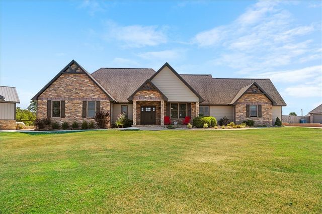 125 Doering Circle, Pea Ridge, AR 72751