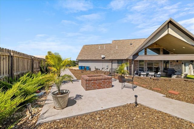 125 Doering Circle, Pea Ridge, AR 72751