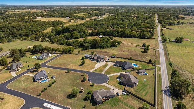 125 Doering Circle, Pea Ridge, AR 72751