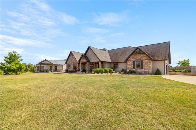 125 Doering Circle, Pea Ridge, AR 72751