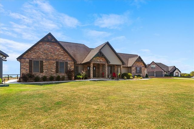 125 Doering Circle, Pea Ridge, AR 72751