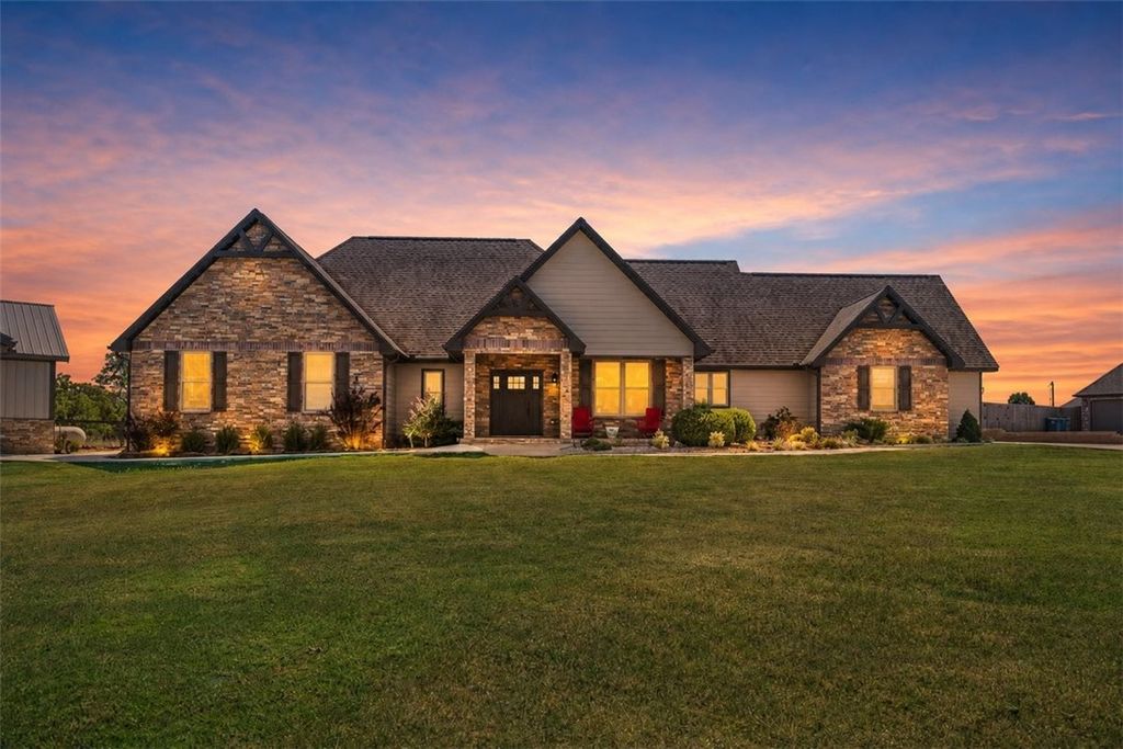 125 Doering Circle, Pea Ridge, AR 72751