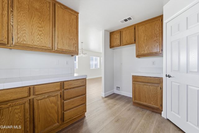 2432 W Valley, Rosamond, CA 93560