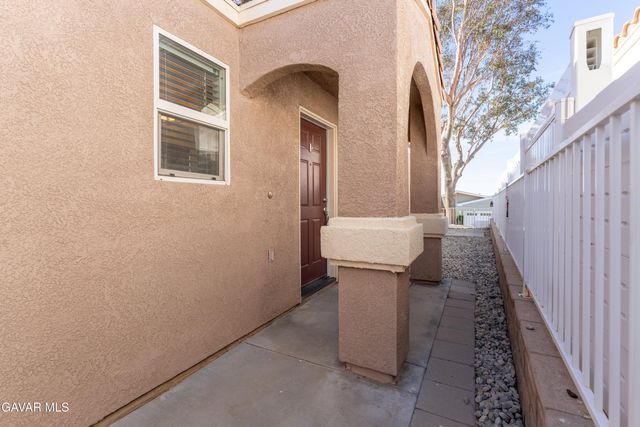 2432 W Valley, Rosamond, CA 93560