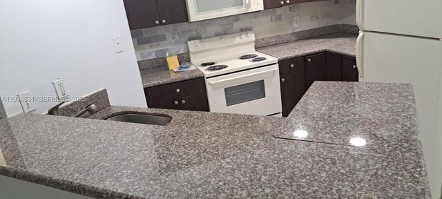 12730 Vista Isles Dr 814, Sunrise, FL 33325