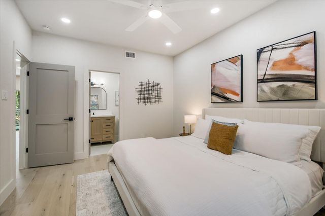 4711 Spicewood Springs RD 172, Austin, TX 78759