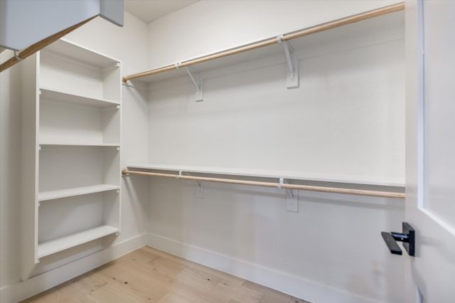 4711 Spicewood Springs RD 172, Austin, TX 78759