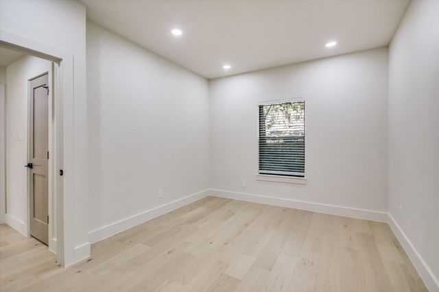 4711 Spicewood Springs RD 172, Austin, TX 78759