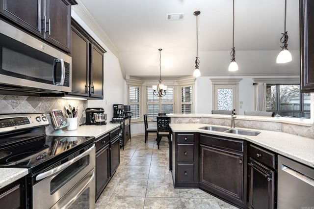 310 Corondelet Lane, Maumelle, AR 72113