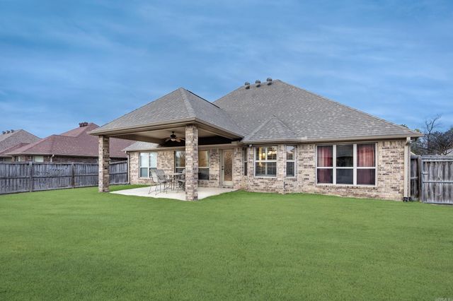 310 Corondelet Lane, Maumelle, AR 72113