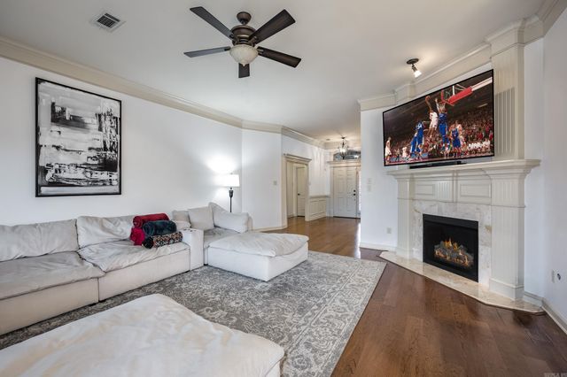 310 Corondelet Lane, Maumelle, AR 72113