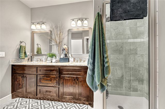 1900 Linda Lane, Rogers, AR 72758