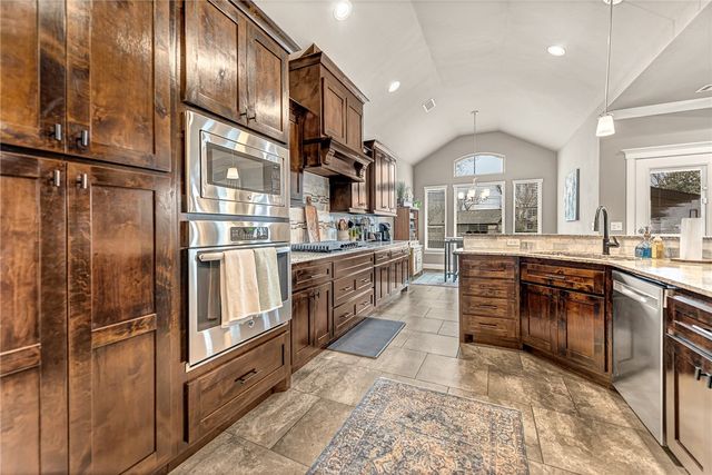 1900 Linda Lane, Rogers, AR 72758