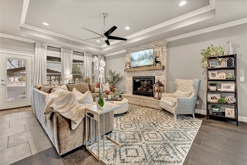 1900 Linda Lane, Rogers, AR 72758