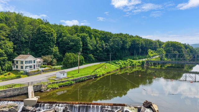 362 River Road, Fairfax, VT 05454