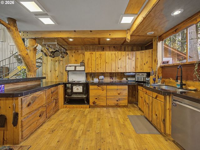 42970 Se MUSIC CAMP Rd, Sandy, OR 97055