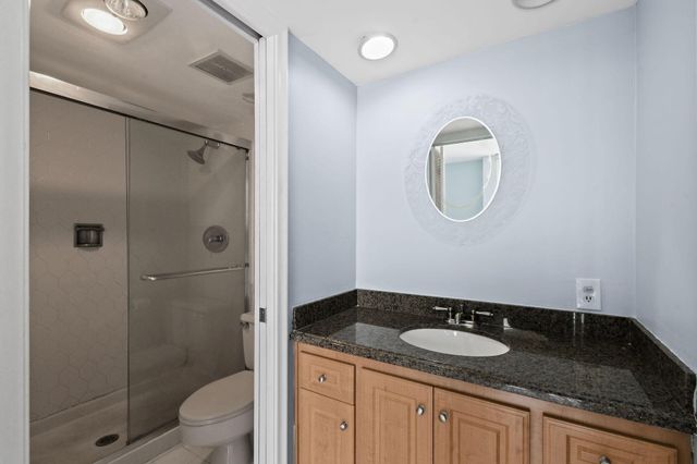 2400 Presidential Way 2006, West Palm Beach, FL 33401