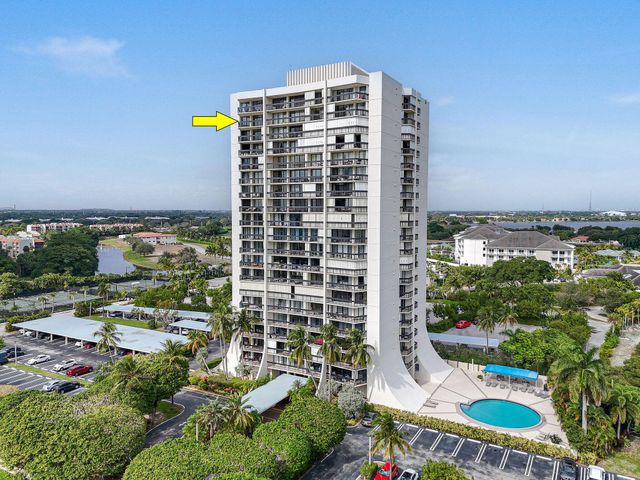 2400 Presidential Way 2006, West Palm Beach, FL 33401