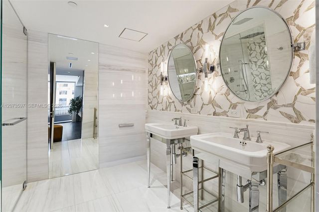 5875 Collins Avenue 902, Miami Beach, FL 33140