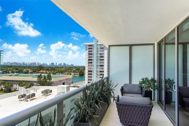 5875 Collins Avenue 902, Miami Beach, FL 33140