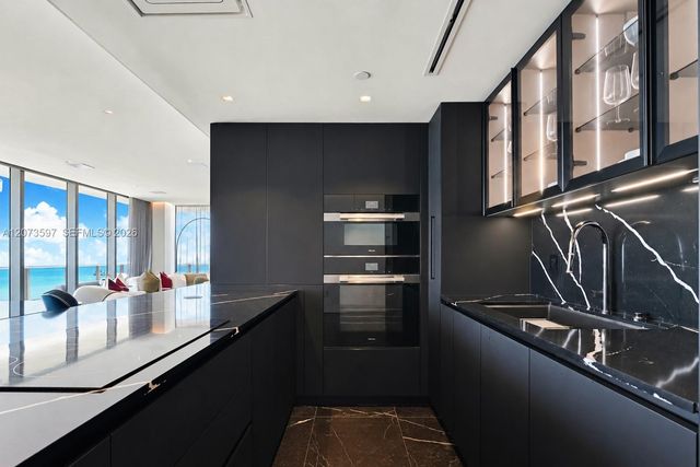 5875 Collins Avenue 902, Miami Beach, FL 33140