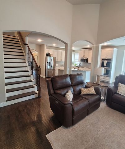 125 Providence Drive, Van Alstyne, TX 75495