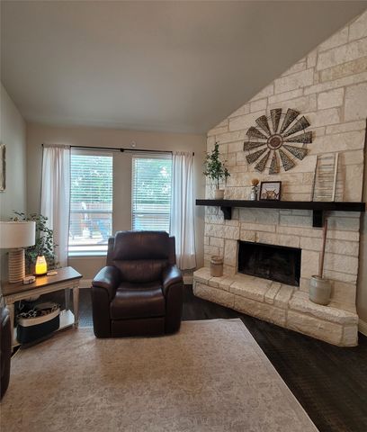 125 Providence Drive, Van Alstyne, TX 75495