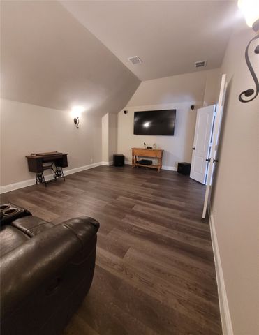 125 Providence Drive, Van Alstyne, TX 75495