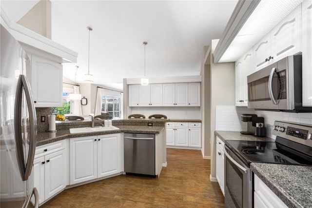 5828 SANDY POINTE DRIVE, Sarasota, FL 34233