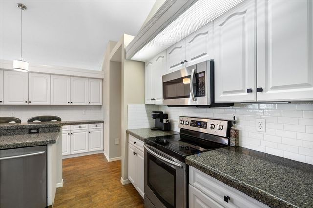 5828 SANDY POINTE DRIVE, Sarasota, FL 34233