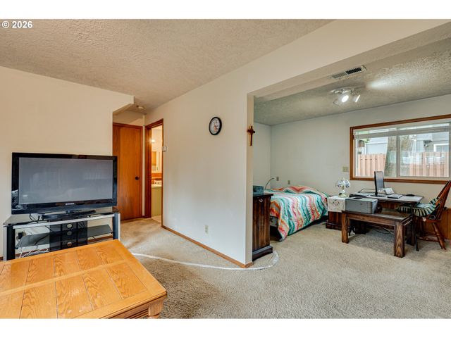 716 Ne 151ST Ave, Vancouver, WA 98684