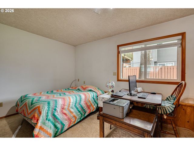 716 Ne 151ST Ave, Vancouver, WA 98684