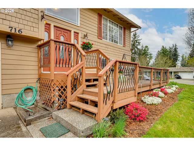 716 Ne 151ST Ave, Vancouver, WA 98684