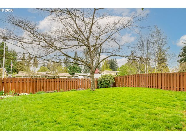 716 Ne 151ST Ave, Vancouver, WA 98684
