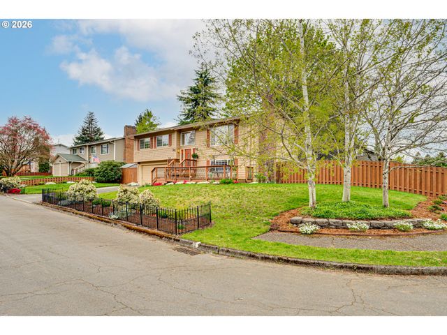 716 Ne 151ST Ave, Vancouver, WA 98684