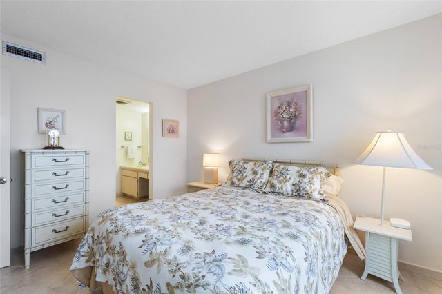 4310 FALMOUTH DRIVE 304, Longboat Key, FL 34228