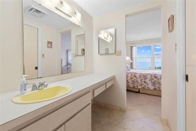 4310 FALMOUTH DRIVE 304, Longboat Key, FL 34228