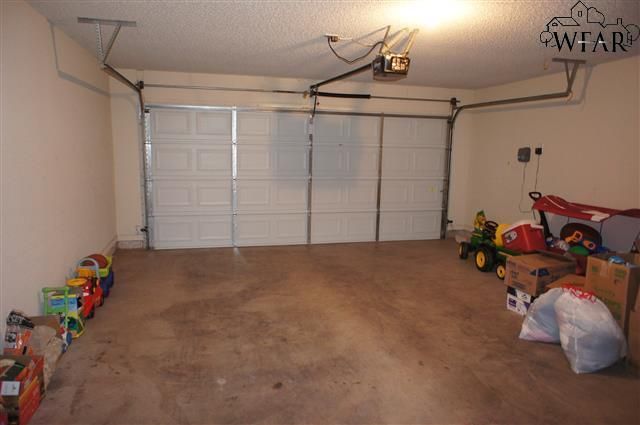 6025 NATCHEZ TRACE, Wichita Falls, TX 76310