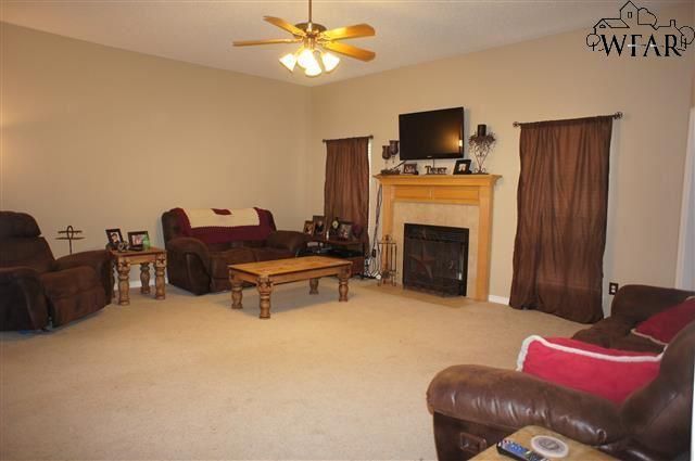 6025 NATCHEZ TRACE, Wichita Falls, TX 76310