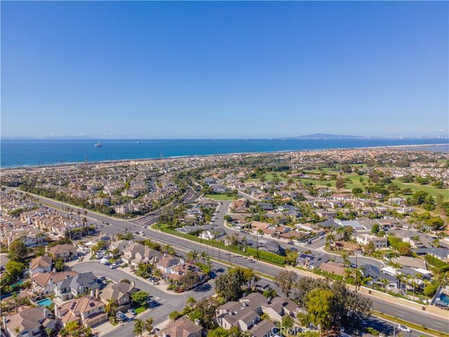 19748 Shorecliff, Huntington Beach, CA 92648