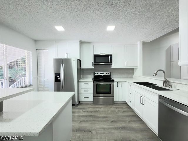3451 County Barn RD G203, Naples, FL 34112