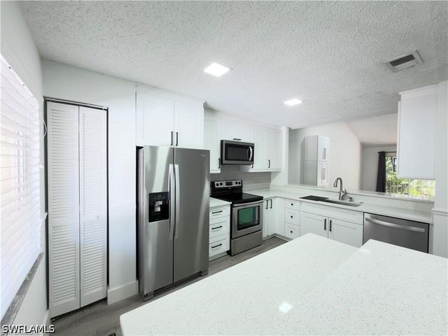 3451 County Barn RD G203, Naples, FL 34112