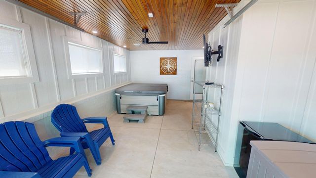 1205 Red Bud Drive, Grove, OK 74344