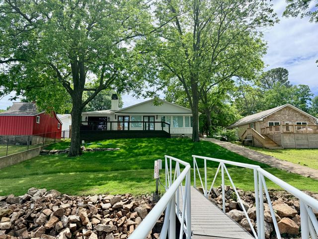 1205 Red Bud Drive, Grove, OK 74344