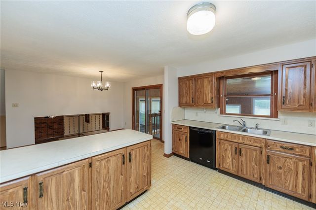 6199 Vandemark Road, Medina, OH 44256