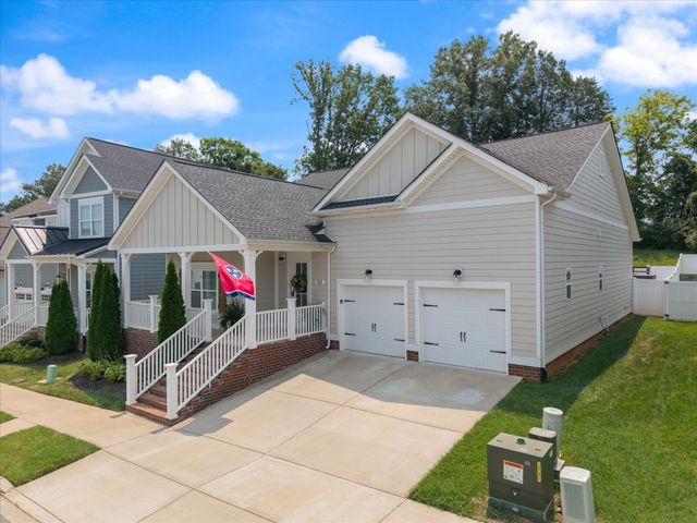 132 Daniel St, Pleasant View, TN 37146