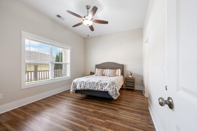 132 Daniel St, Pleasant View, TN 37146
